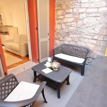 Casa Leonica * Torno